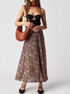 Maison Hotel - Debbie Maxi Skirt - Printed High Rise Floral Side Button - M
